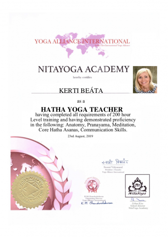 Kerti Beáta okleveles jógaoktató - hatha diploma